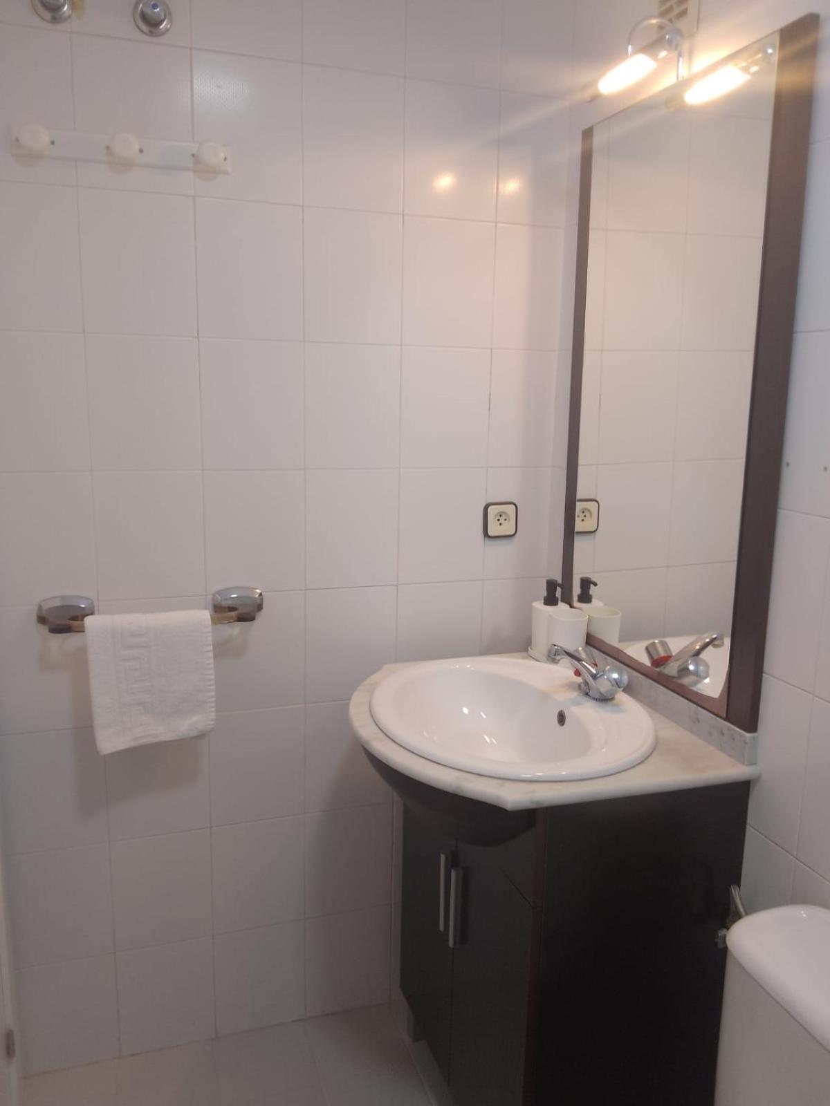 Fuengirola Puerto 2 Room & Parking المظهر الخارجي الصورة