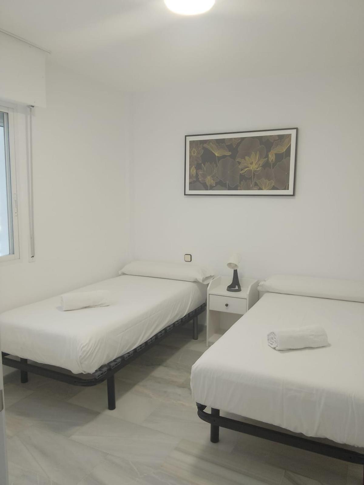 Fuengirola Puerto 2 Room & Parking المظهر الخارجي الصورة