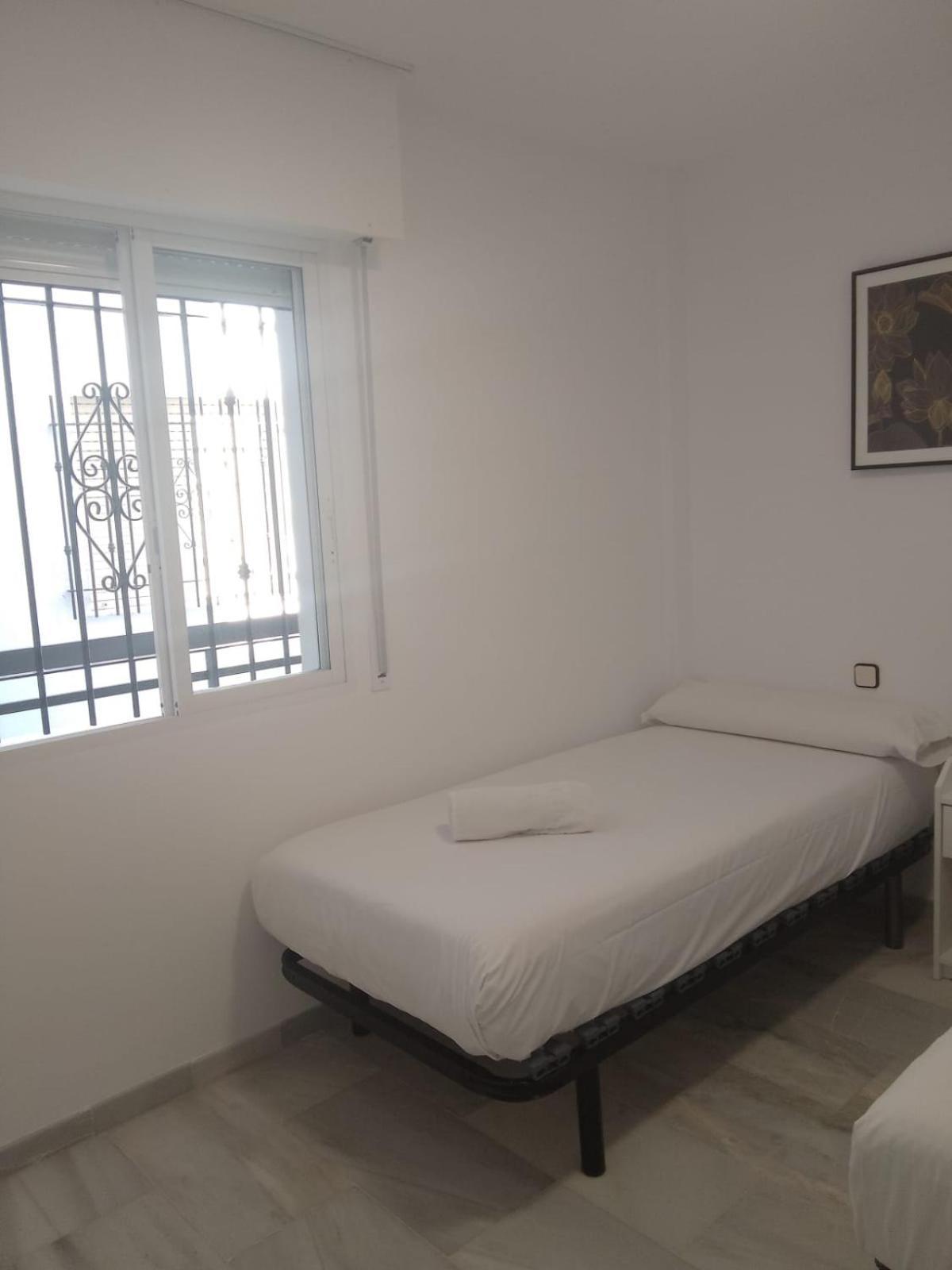 Fuengirola Puerto 2 Room & Parking المظهر الخارجي الصورة